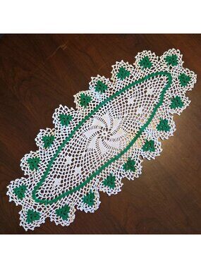 Handmade Oval Pineapple with Shamrock Appliqués Lace Doily Runner
